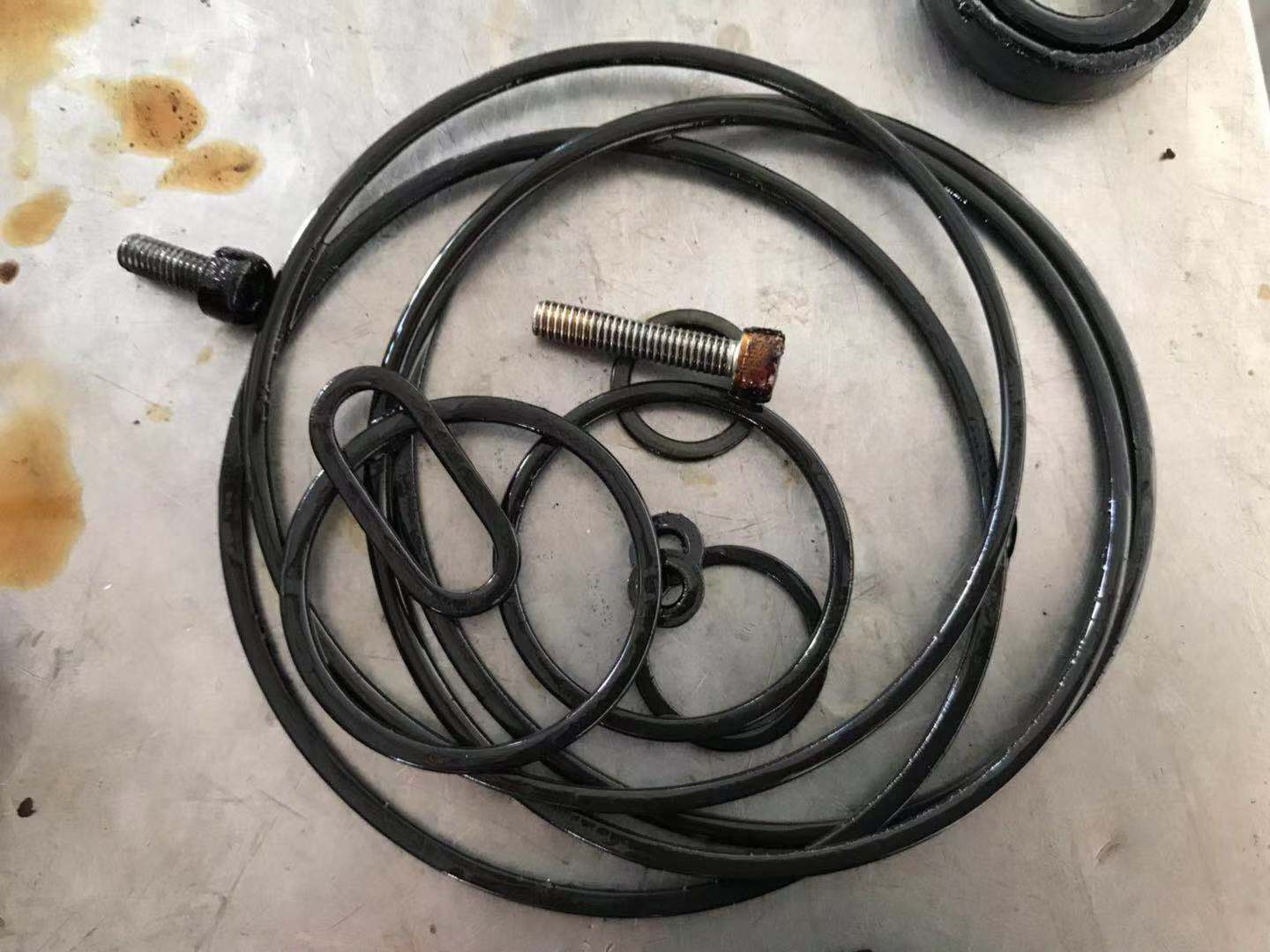 b88e06bb258825a3a4bb03b5fdc8c43